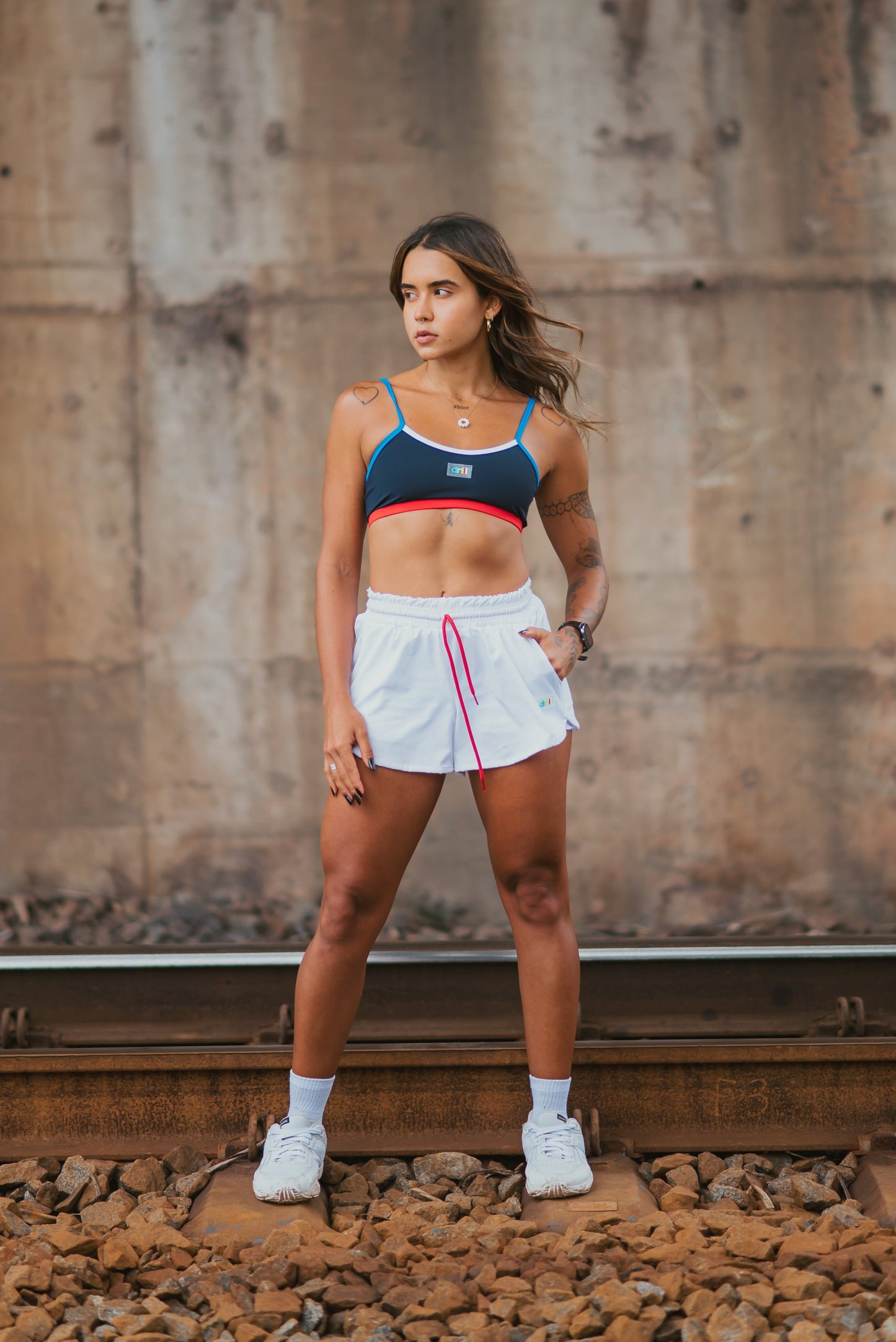 short boji feminino tunnel bud