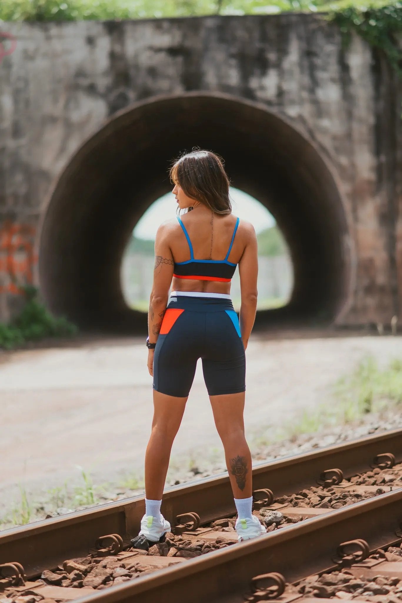 short running femnino tunnel Drill