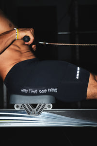 short compression 2.0 resilience black