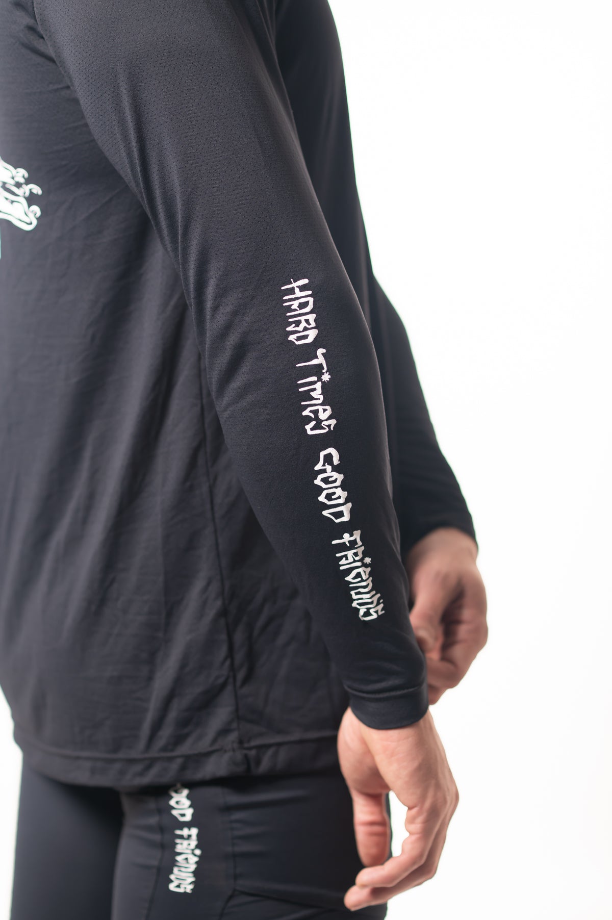 camisa manga longa dev hard times